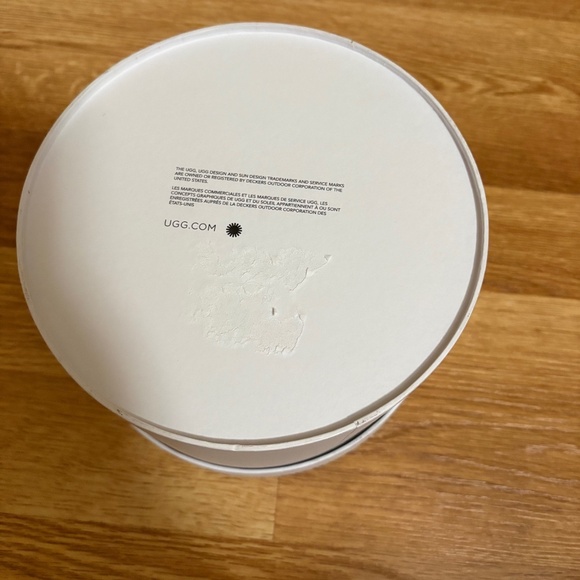 UGG Women’s White/Off White Faux Fur Ear Muffs - Picture 4 of 13